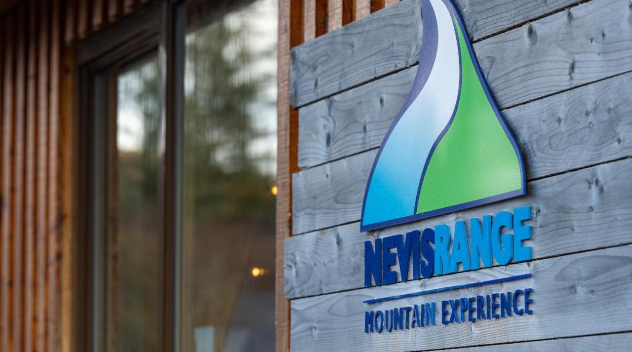 The Base Camp Hotel, Nevis Range Fort William Bagian luar foto